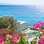 Mykonos Blu, A Grecotel To Live Üdülőközpont Pszarú
