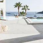 Üdülőközpont Mykonos Blu, A Grecotel To Live Pszarú