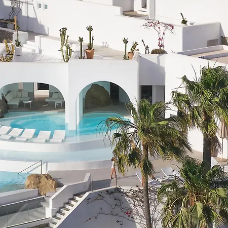 אתר נופש Mykonos Blu, A Grecotel To Live