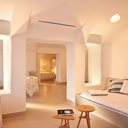אתר נופש Mykonos Blu, A Grecotel To Live